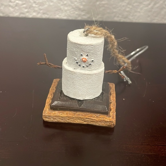 The original s’mores S’mores snow man decor ornament - Picture 1 of 6